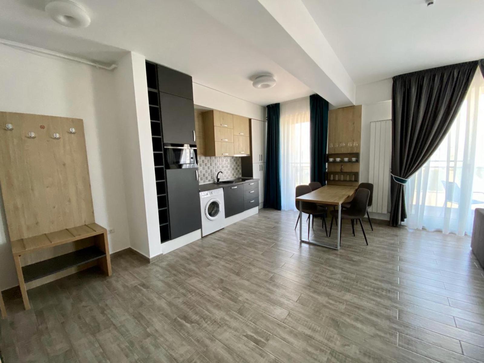 Apartament Ella C&C Residence Năvodari Exteriör bild