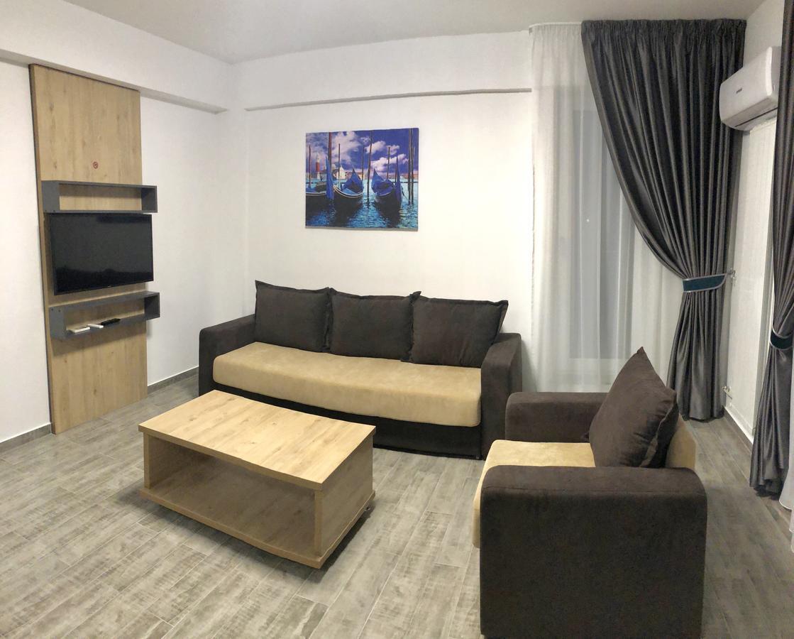 Apartament Ella C&C Residence Năvodari Exteriör bild