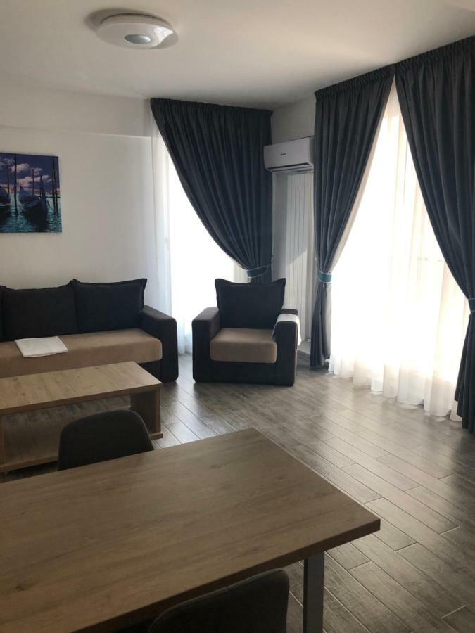 Apartament Ella C&C Residence Năvodari Exteriör bild